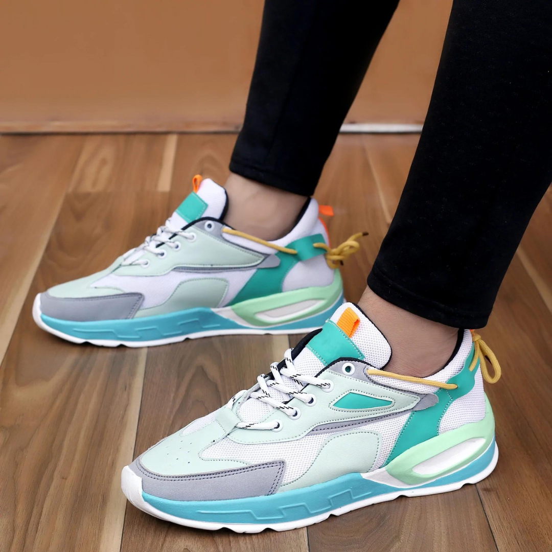 Glide Sneakers